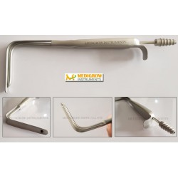 Aufricht nasal retractor with suction
